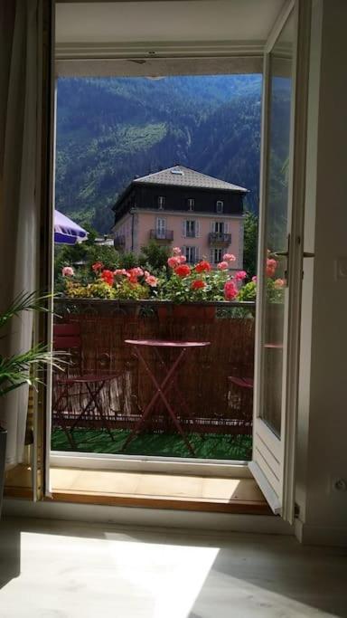 Studio Limbo Chamonix Hyper Centre Vue Imprenable Sur Le Mont-Blanc ภายนอก รูปภาพ